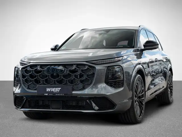 Audi Q7 view 2