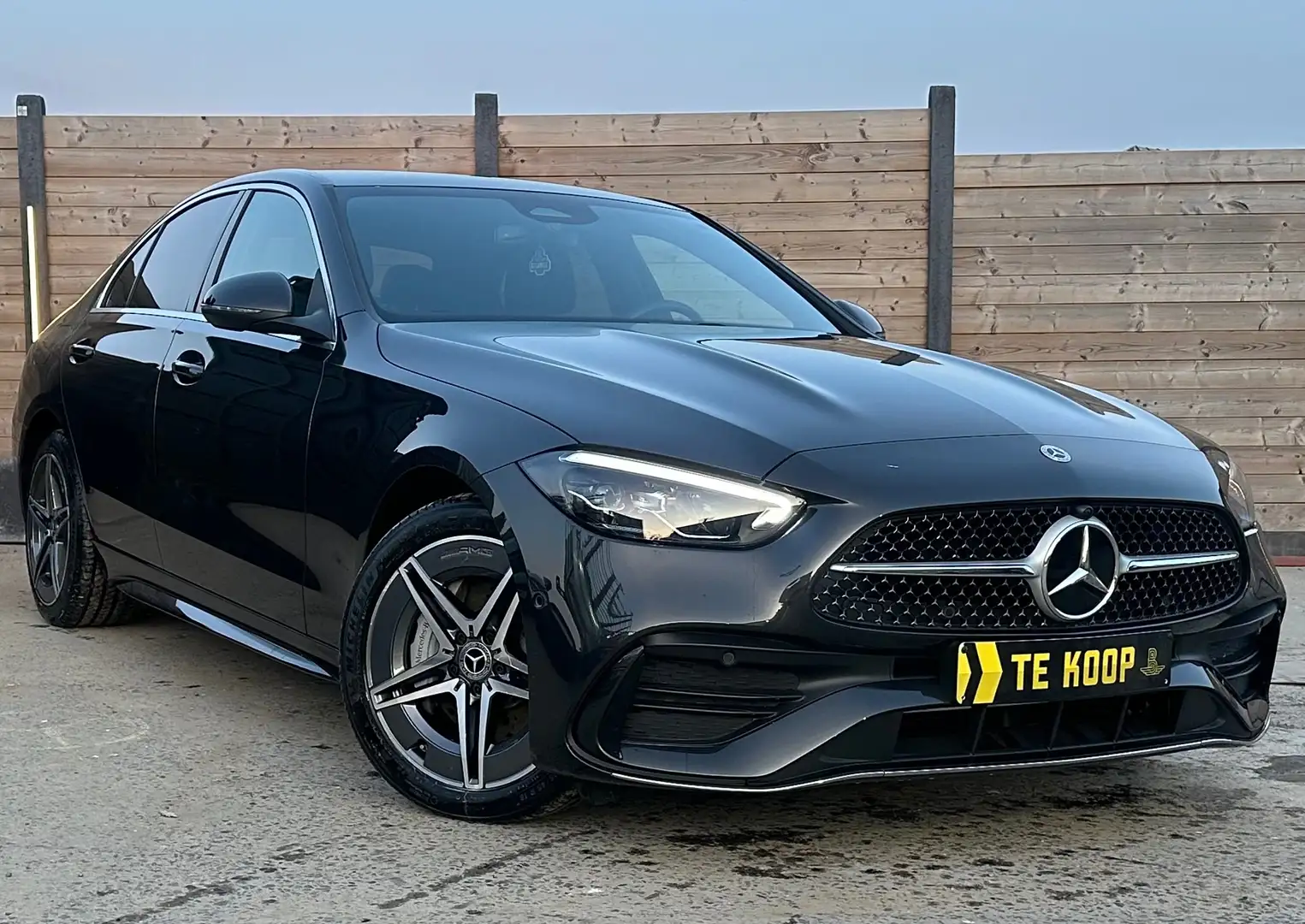 Mercedes-Benz C 300 AMG Line*Camera*ACC*Carplay*Sport Seats*Keyless Go Gris - 1