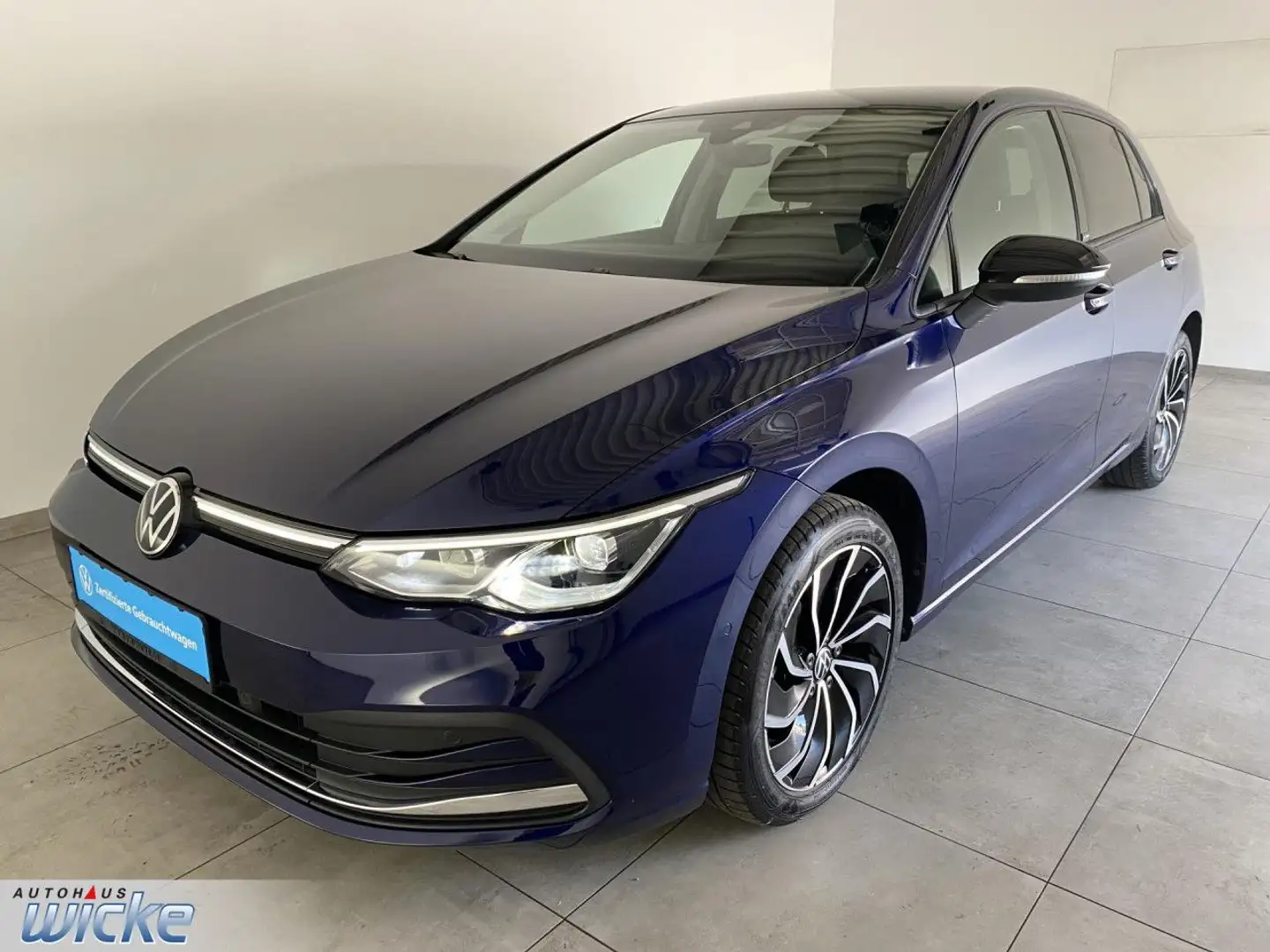 Volkswagen Golf VIII 1.5 eTSI DSG Active NAVI KLIMA LED SHZ P Blauw - 2