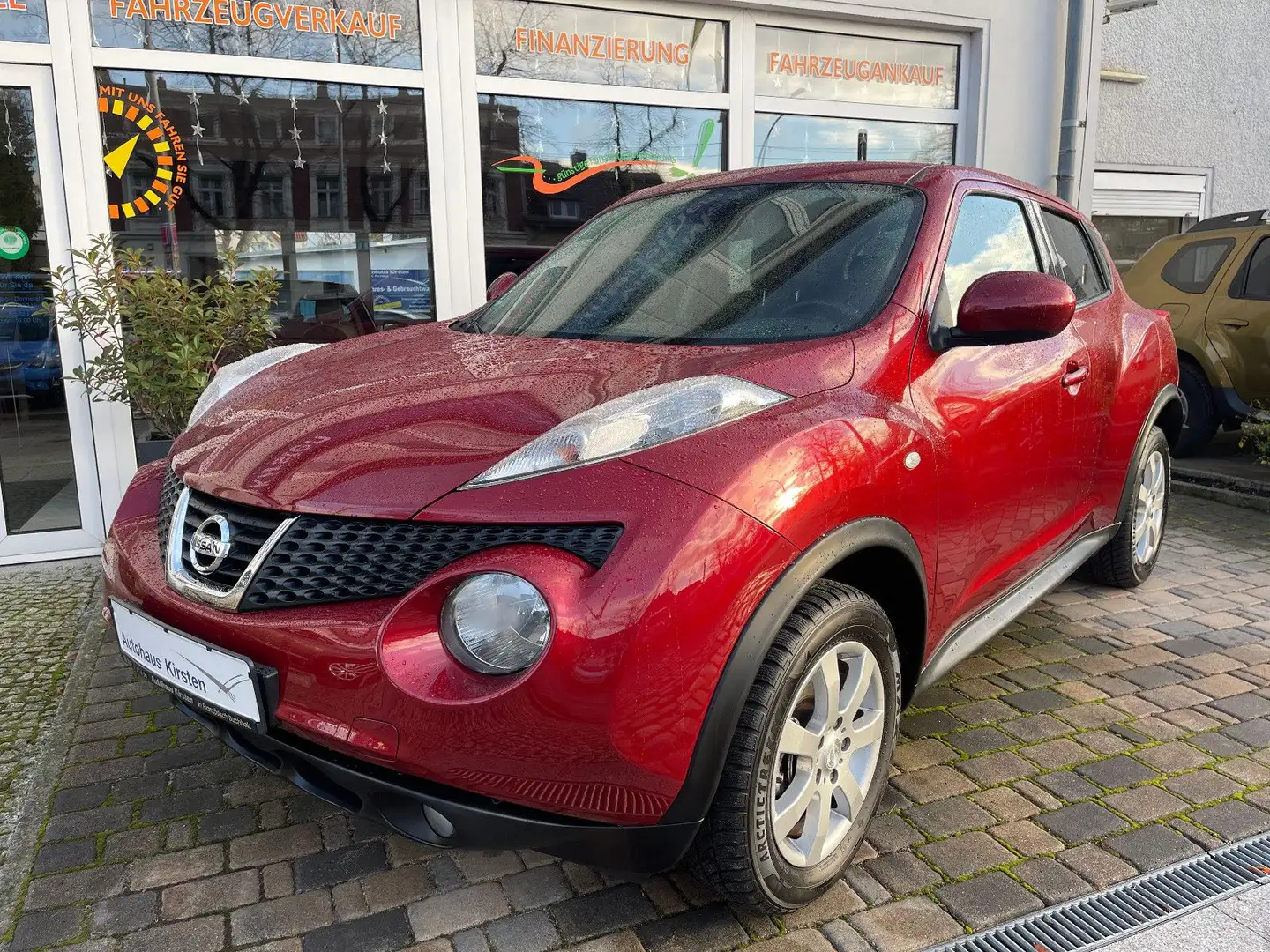 Nissan Juke Tekna Automatik SHZ/RFK/Navi/Leder/TÜV Rot - 1