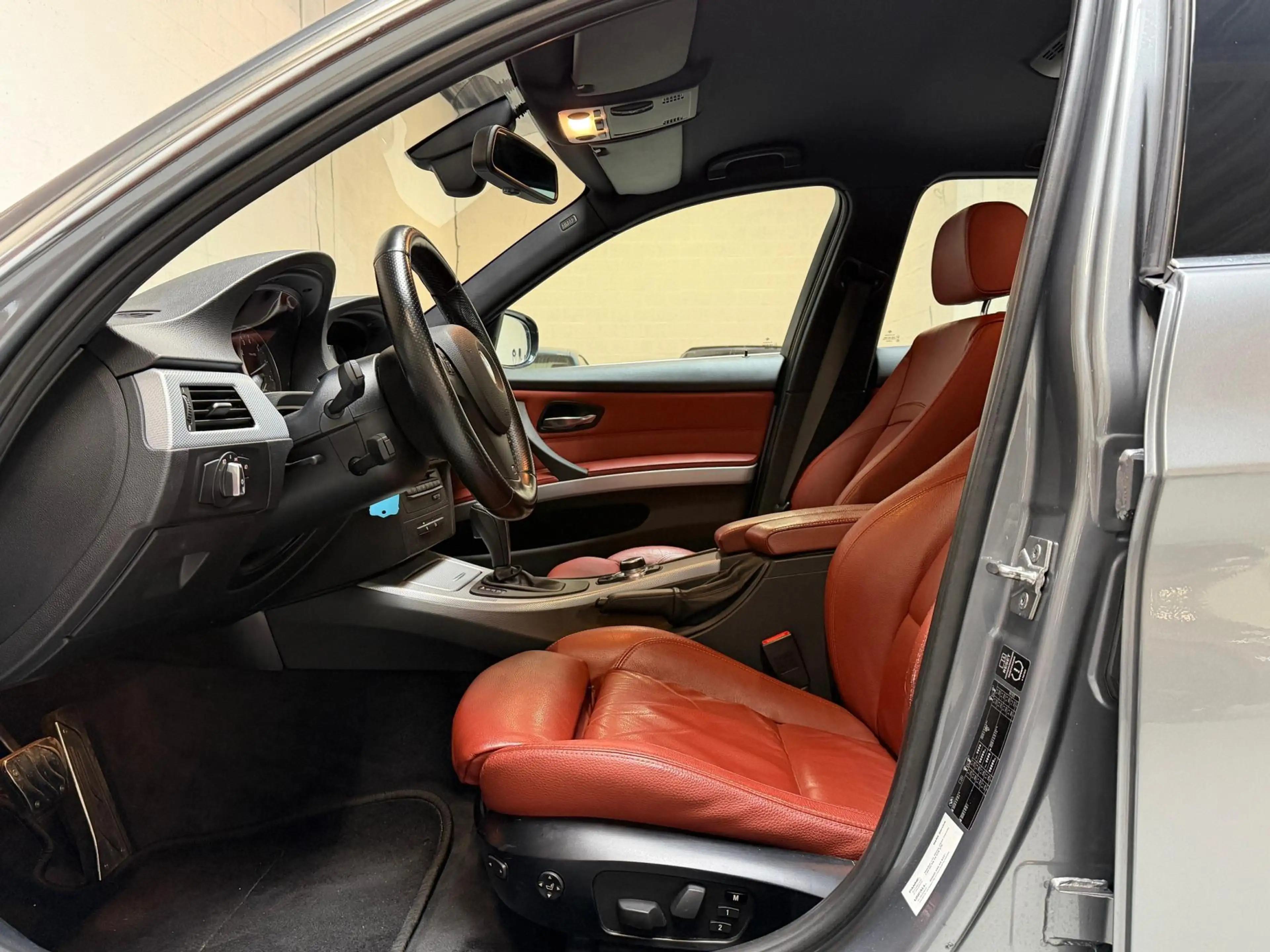 BMW 325 3-serie Touring 325xi LCI - 6 CILINDER - AUTOMAAT — photo 3