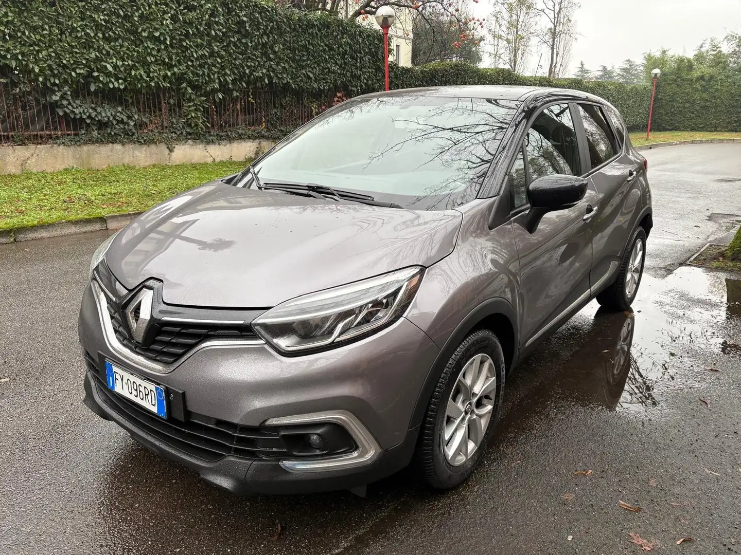 Renault Captur Captur dCi 8V 90 CV EDC Sport Edition2 Grigio - 1