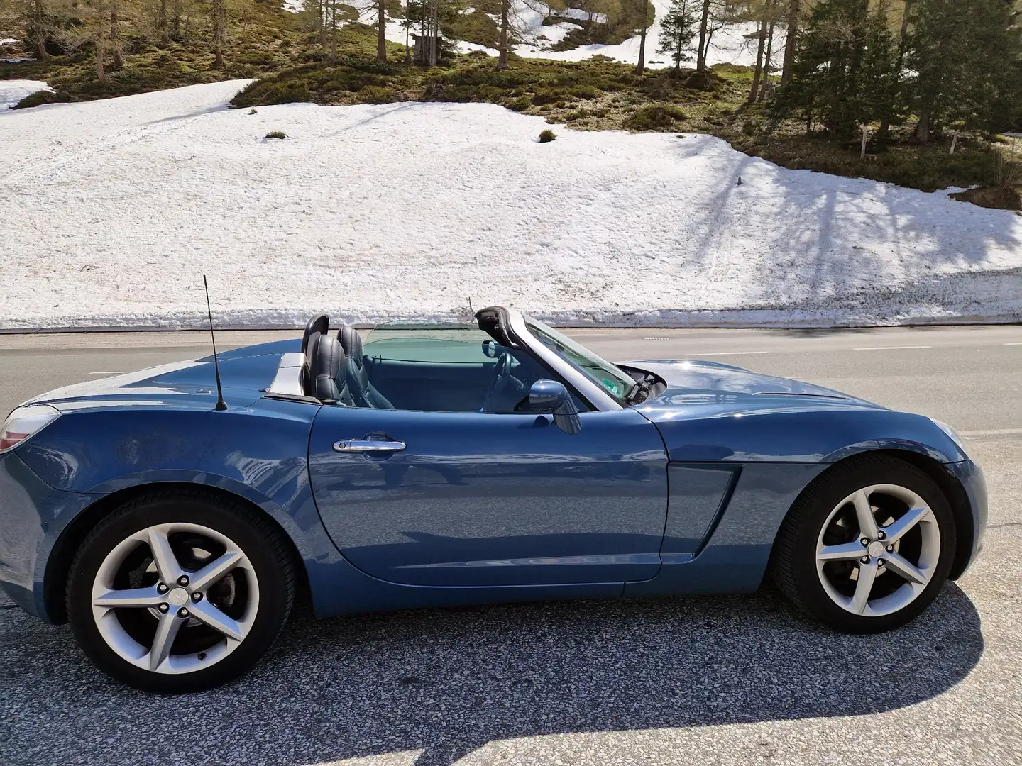 Opel GT 2.0 Turbo ECOTEC Blauw - 1