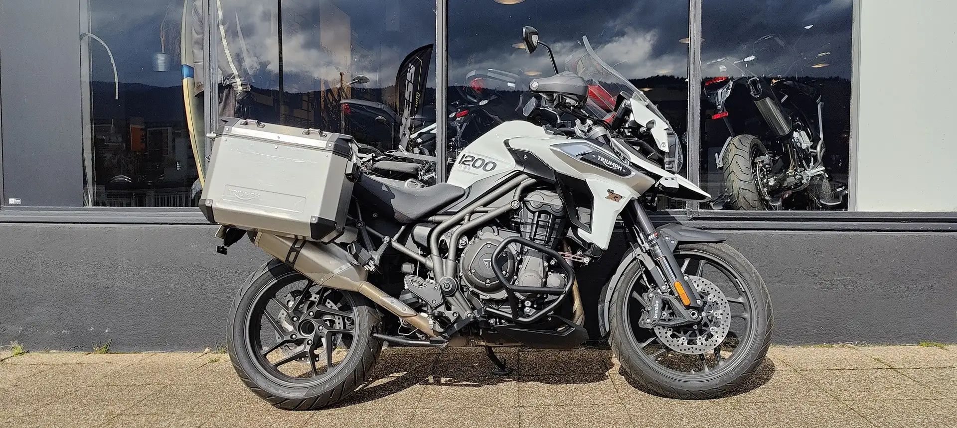 Triumph Tiger 1200 - 1