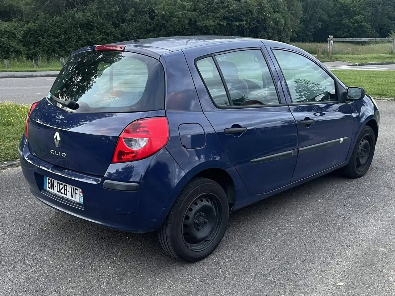 Renault Clio 1.2 16V 75 eco2 Authentique