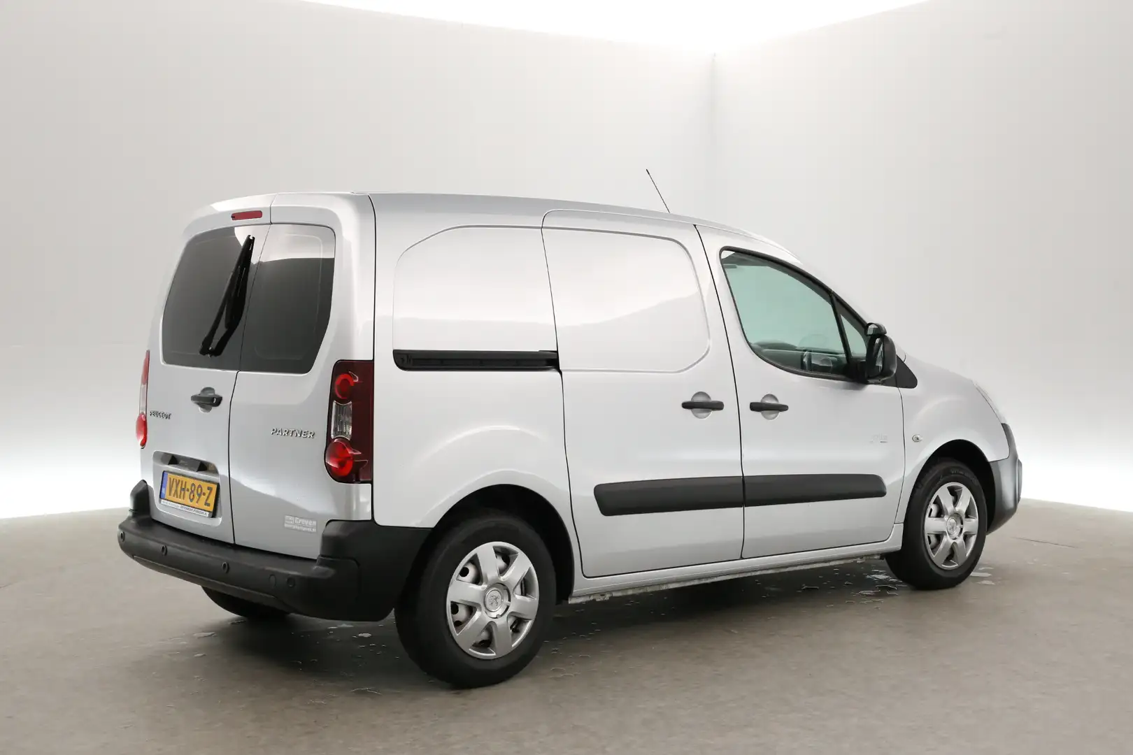 Peugeot Partner 120 1.6 BlueHDi | MARGE | Airco | Cruise | Carplay Argent - 2