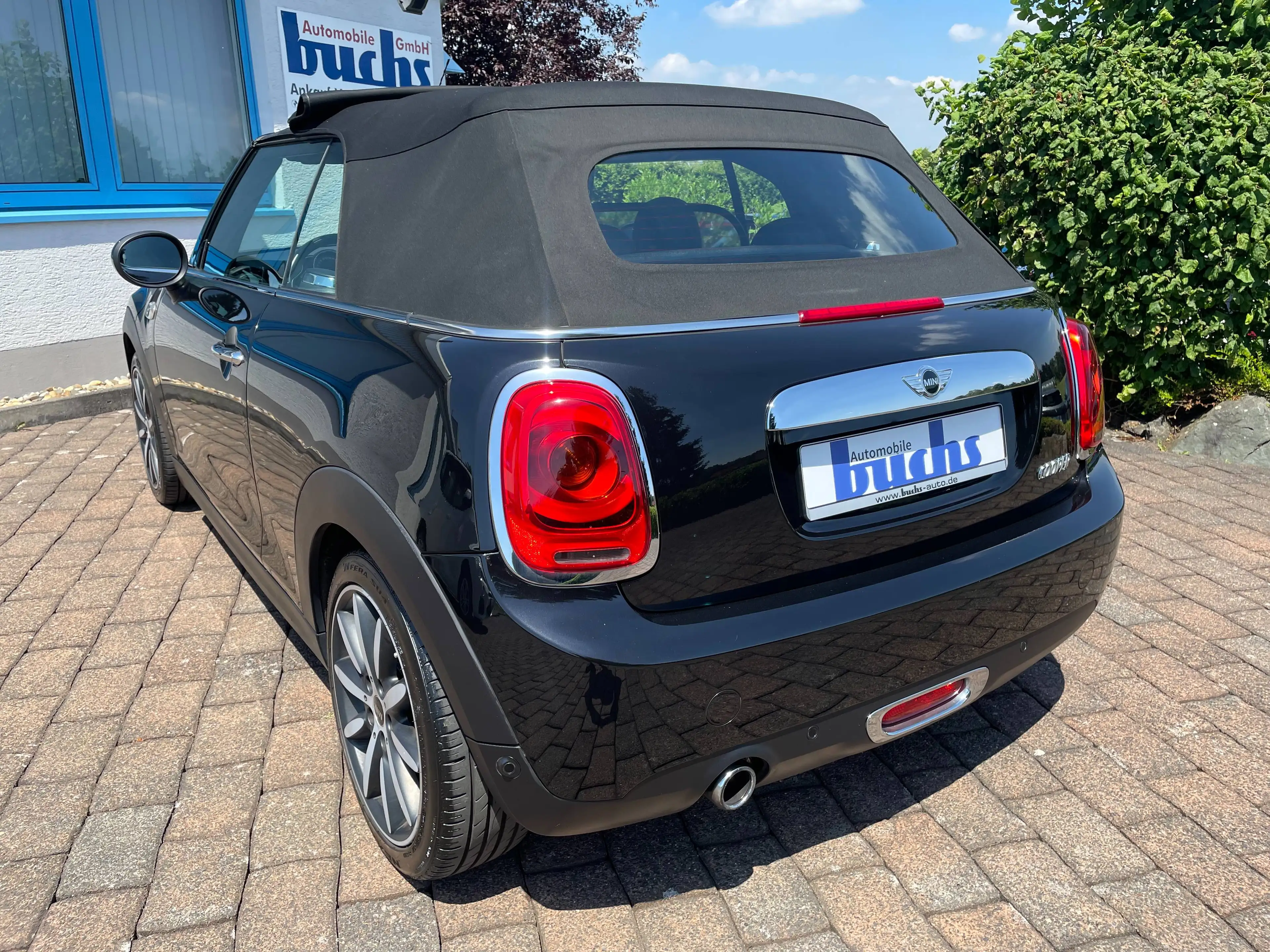 MINI Cooper Cabrio LED Teilleder Sportsitze Navi 17" — photo 3