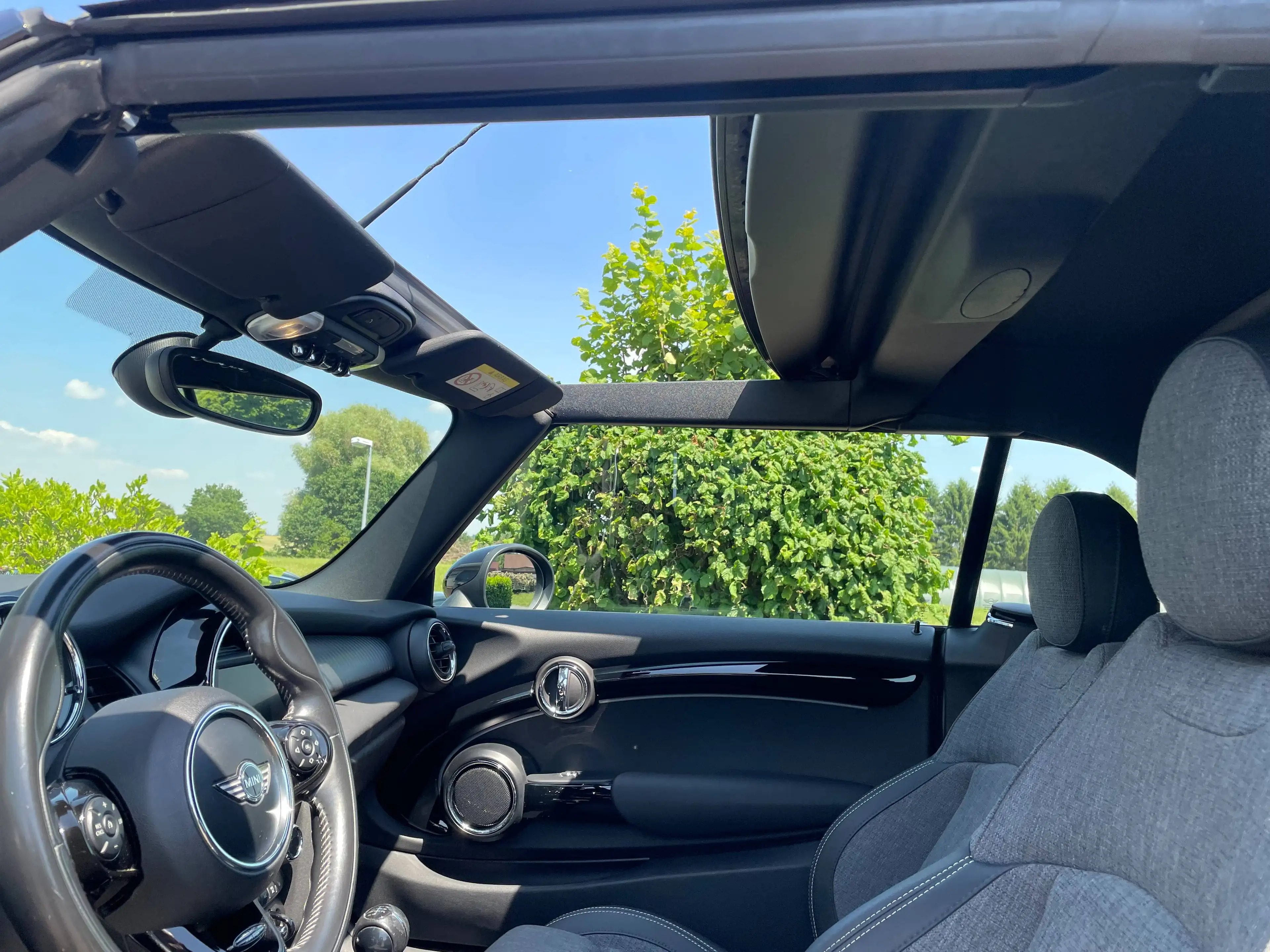 MINI Cooper Cabrio LED Teilleder Sportsitze Navi 17" — photo 5