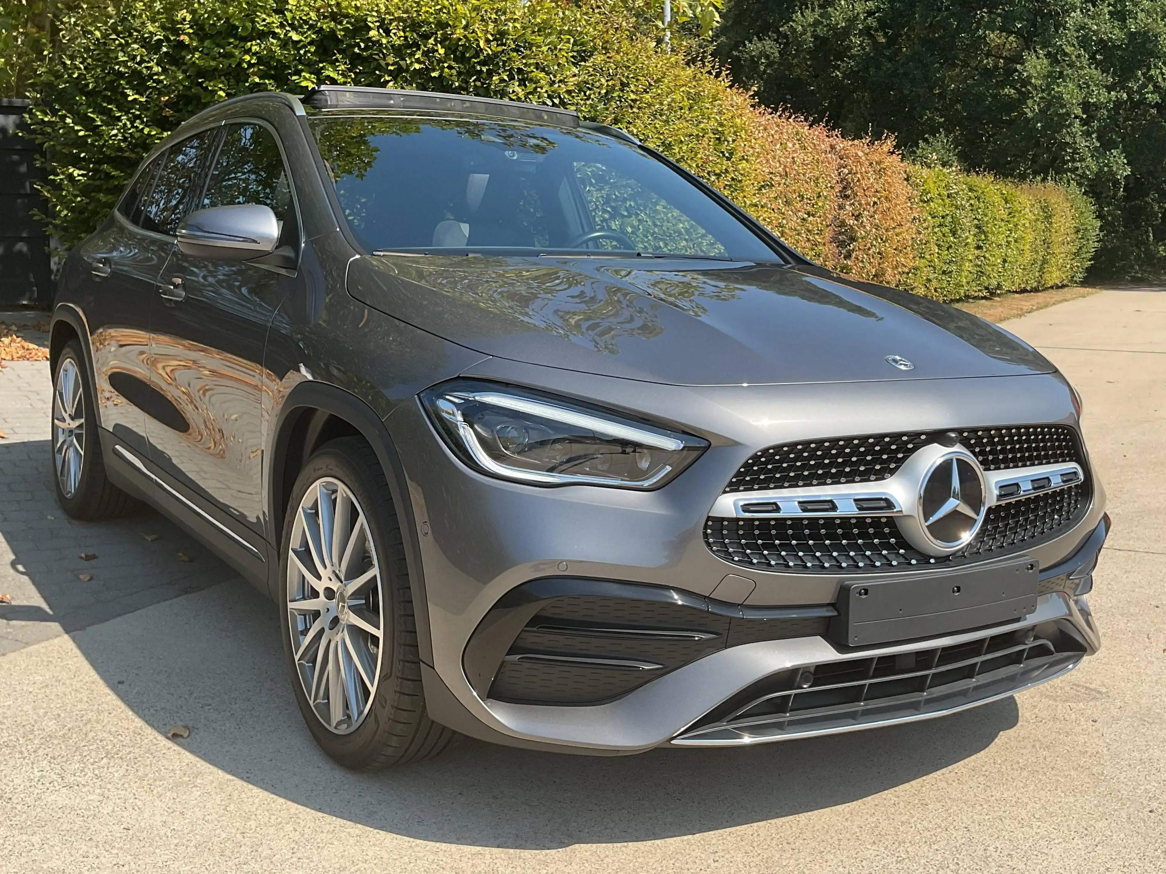 Mercedes-Benz GLA 180 AMG line - Panodak - Sfeerverlichting - Trekhaak - 3j WB — photo 2