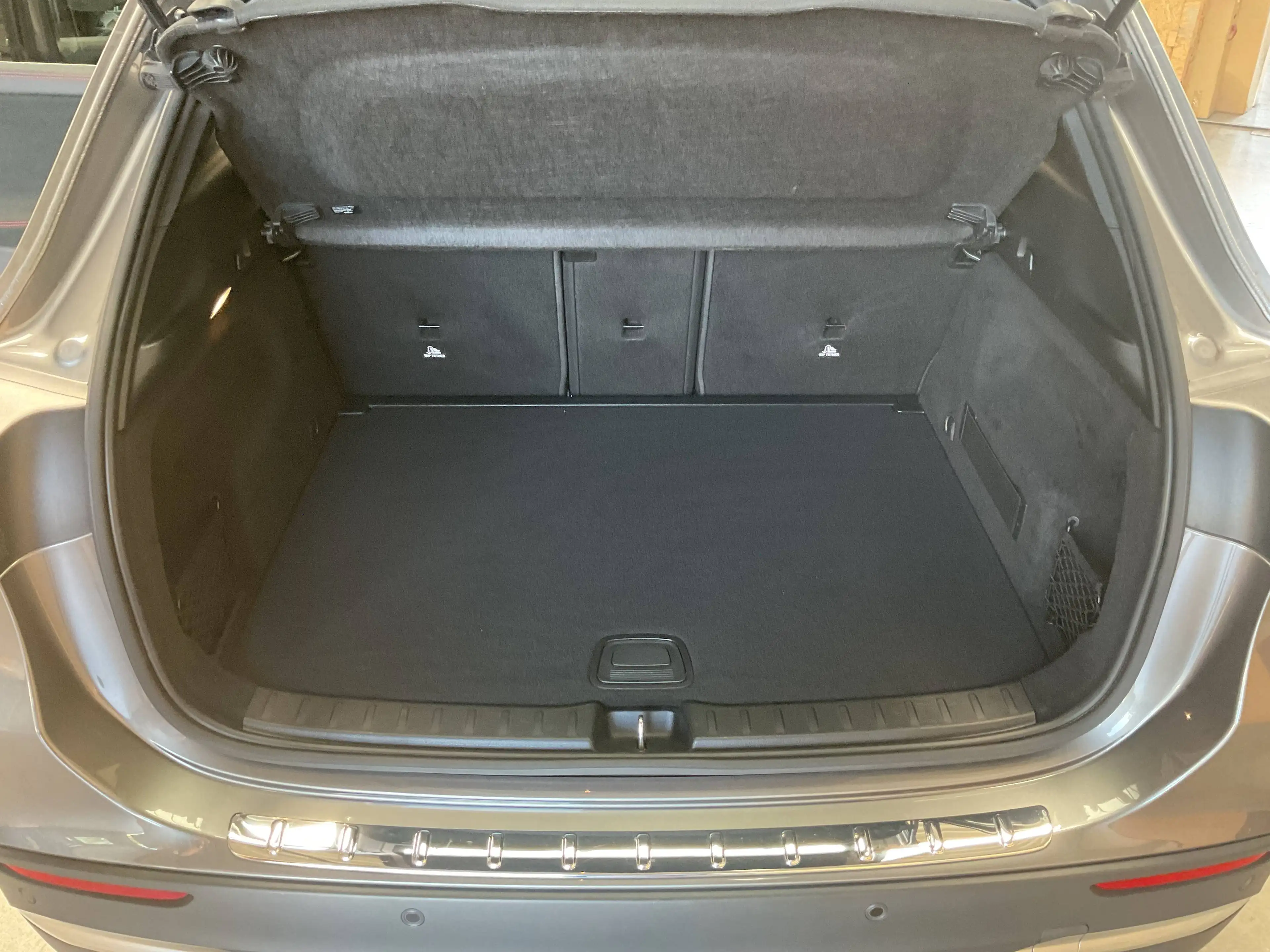Mercedes-Benz GLA 180 AMG line - Panodak - Sfeerverlichting - Trekhaak - 3j WB — photo 13