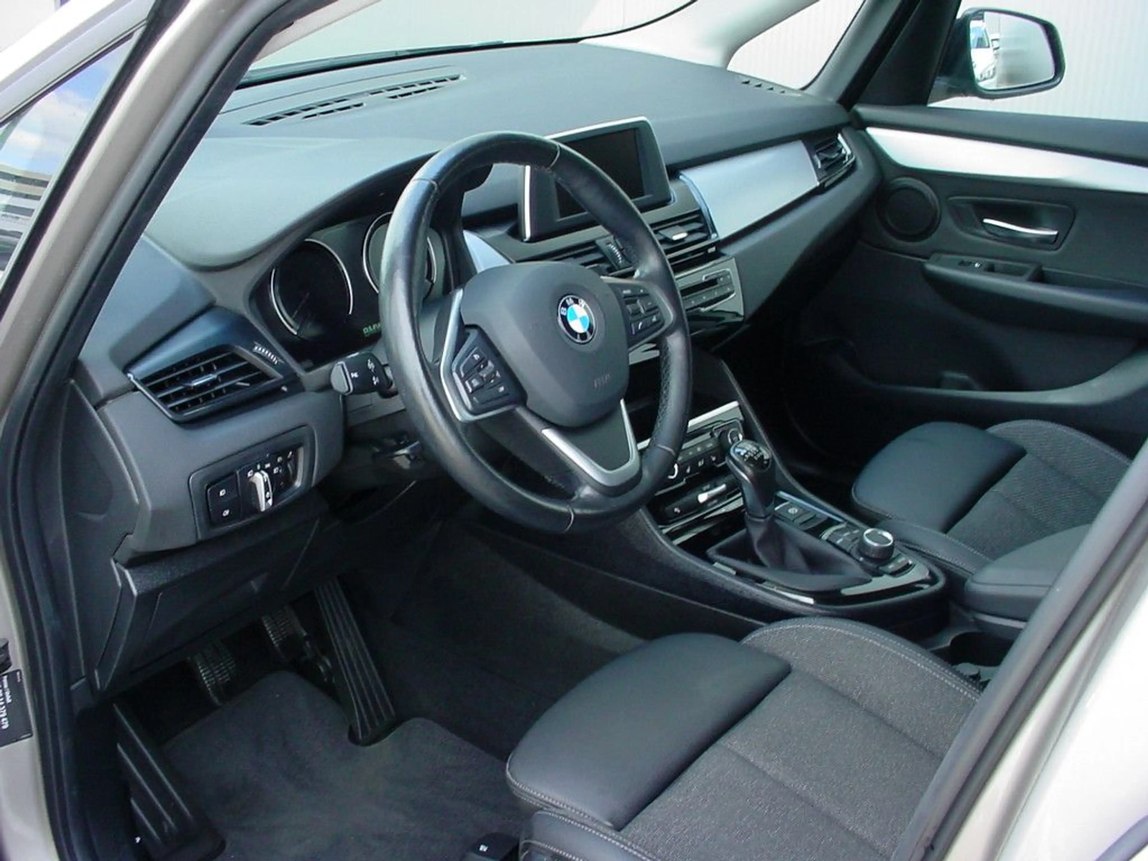 BMW 216 216i*DAB*Sportsitze*Multi*PDC*Lenkradheizung*LED — photo 5