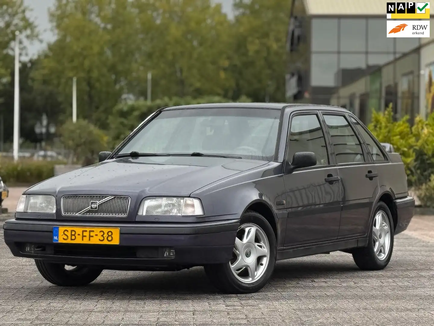 Volvo 440 1.6 Sporty | 1e eigenaar | dealeronderhouden | Air Paars - 1