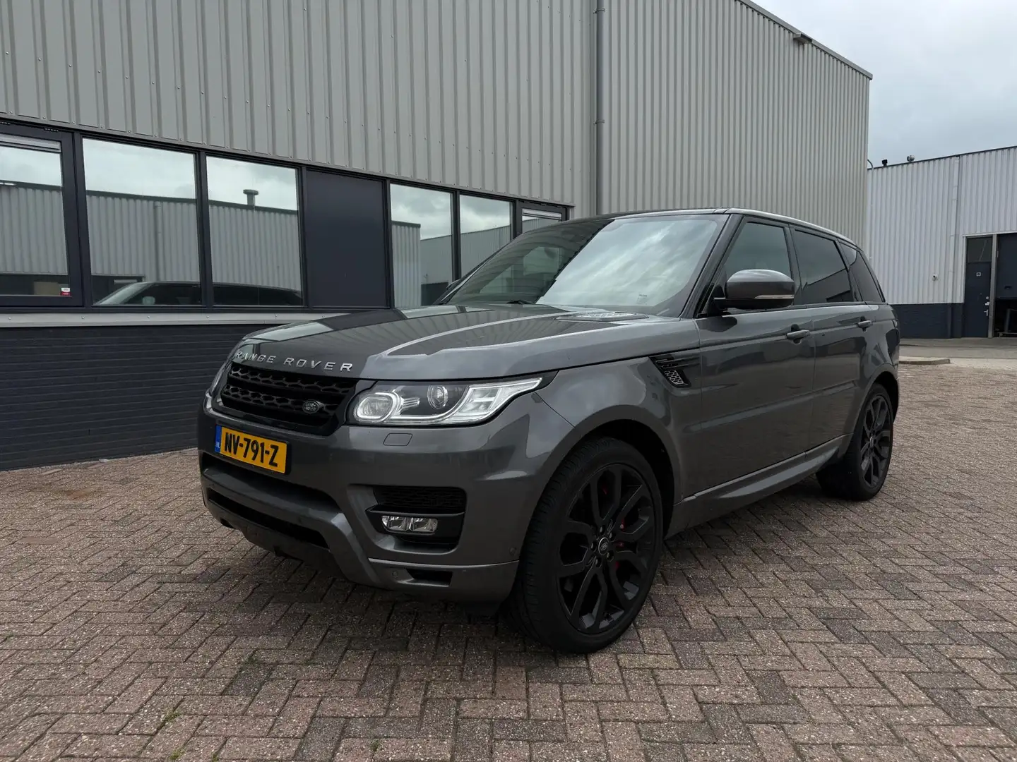 Land Rover Range Rover Sport 3.0 SDV6 Autobiography Dynamic Grijs - 2