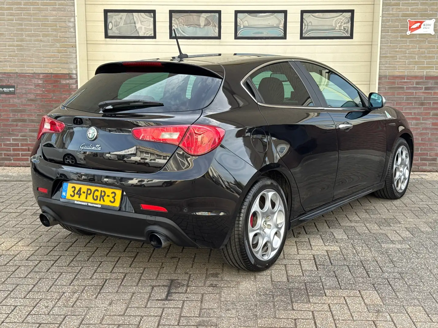 Alfa Romeo Giulietta 1.7 TBi Quadrifoglio Verde 270PK | Nieuwe turbo | Noir - 2