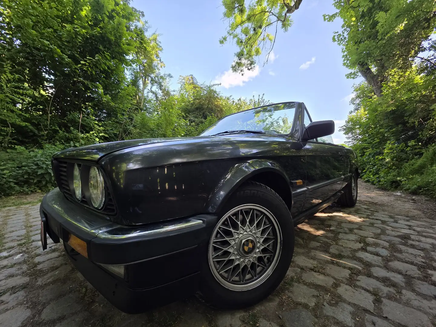 BMW 320 320i - 1