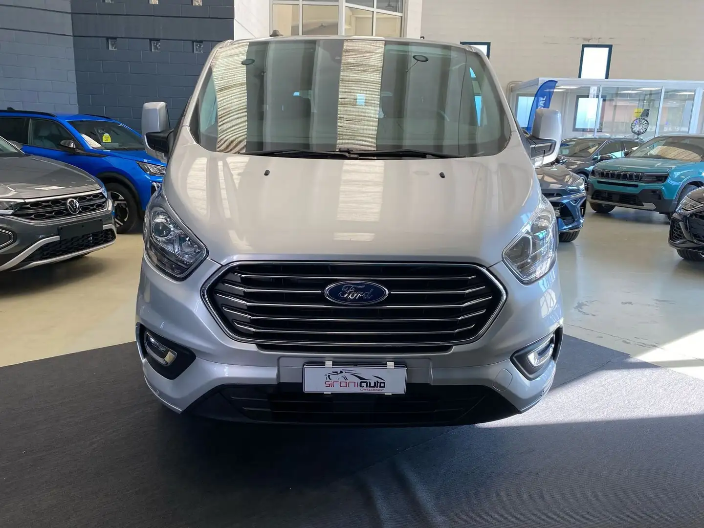Ford Transit Custom 320 2.0 EcoBlue 130 aut. PC Furgone Titanium Grigio - 2