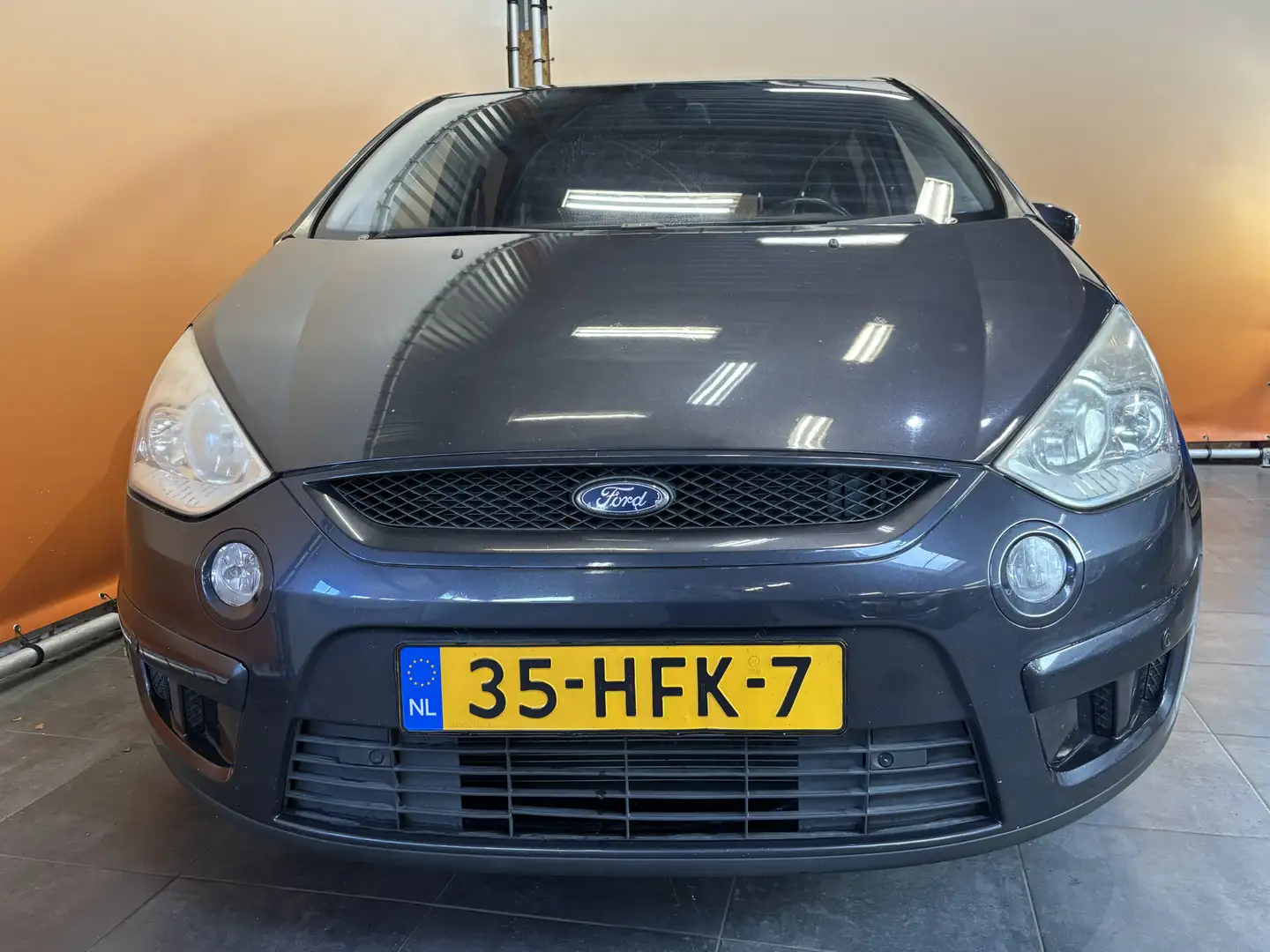 Ford S-Max 2.0-16V 7 zitter Grijs - 2