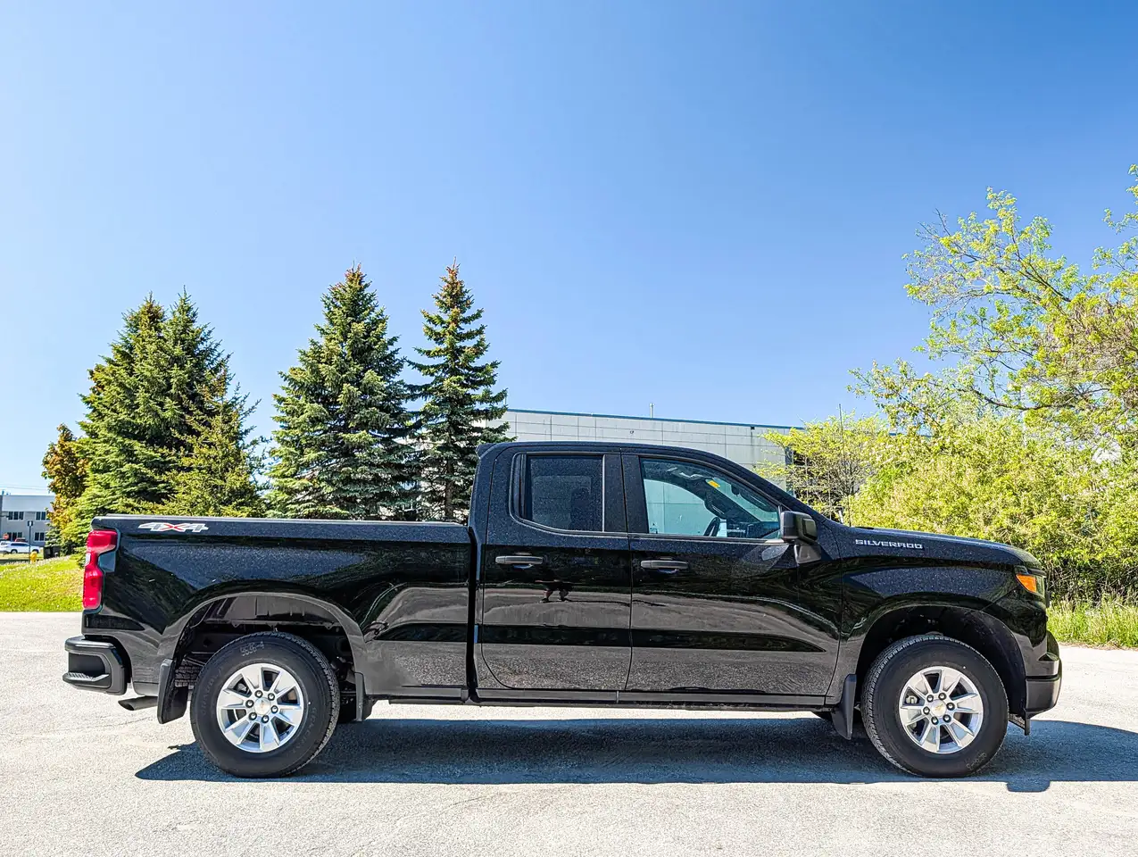 Chevrolet Silverado 1500 снимка Chevrolet Silverado 1500