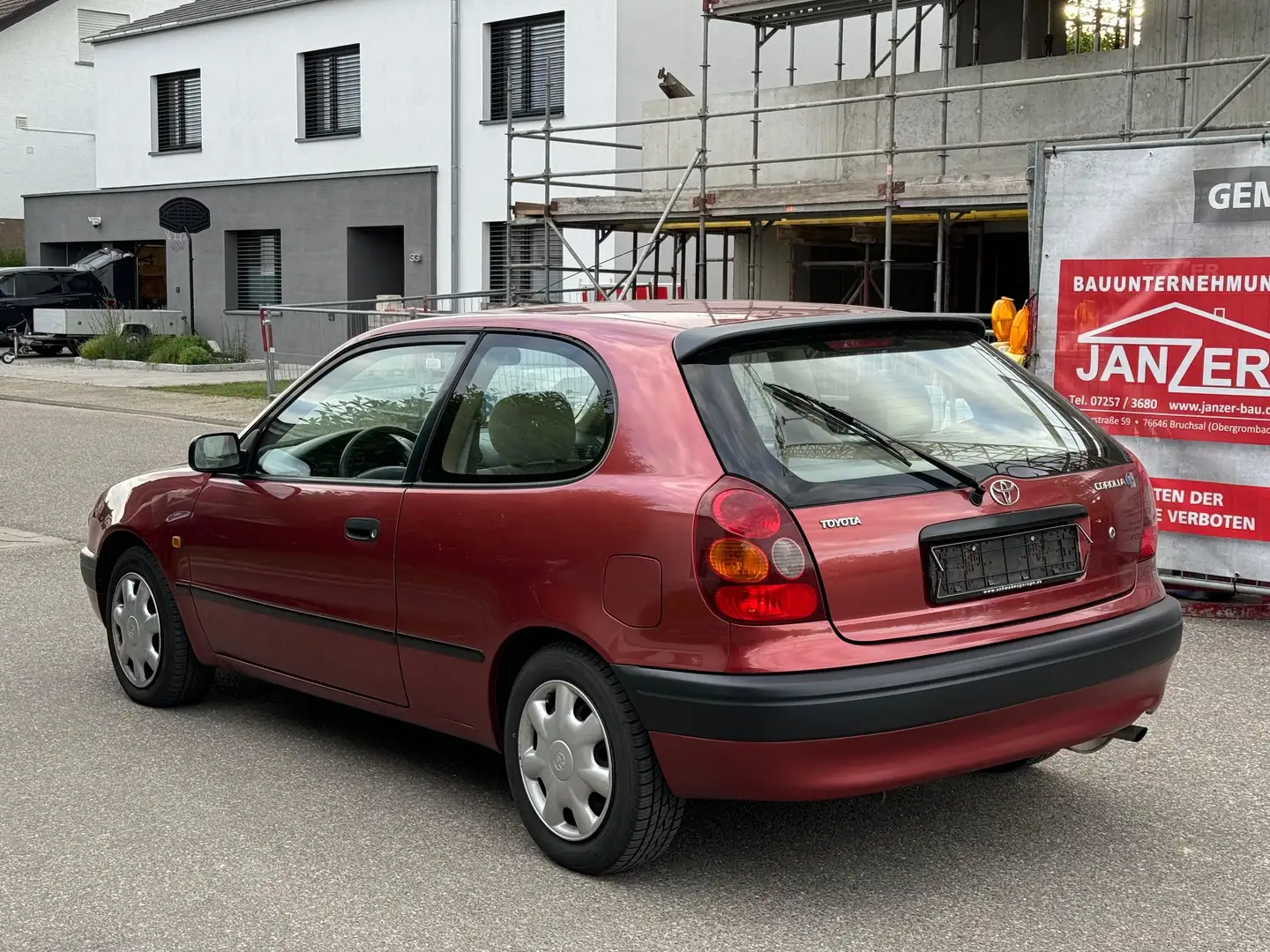 Toyota Corolla 1.4 Automatik, TÜV NEU! gepflegter Zustand Red - 2