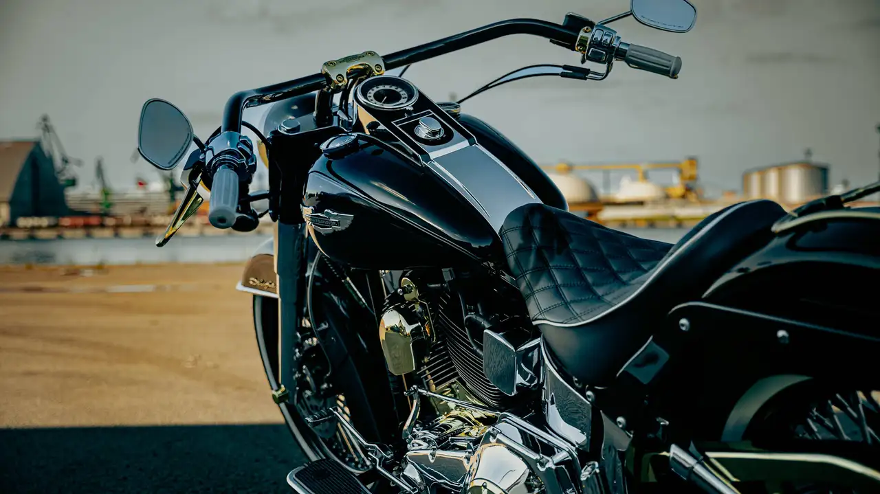 Harley-Davidson Deluxe