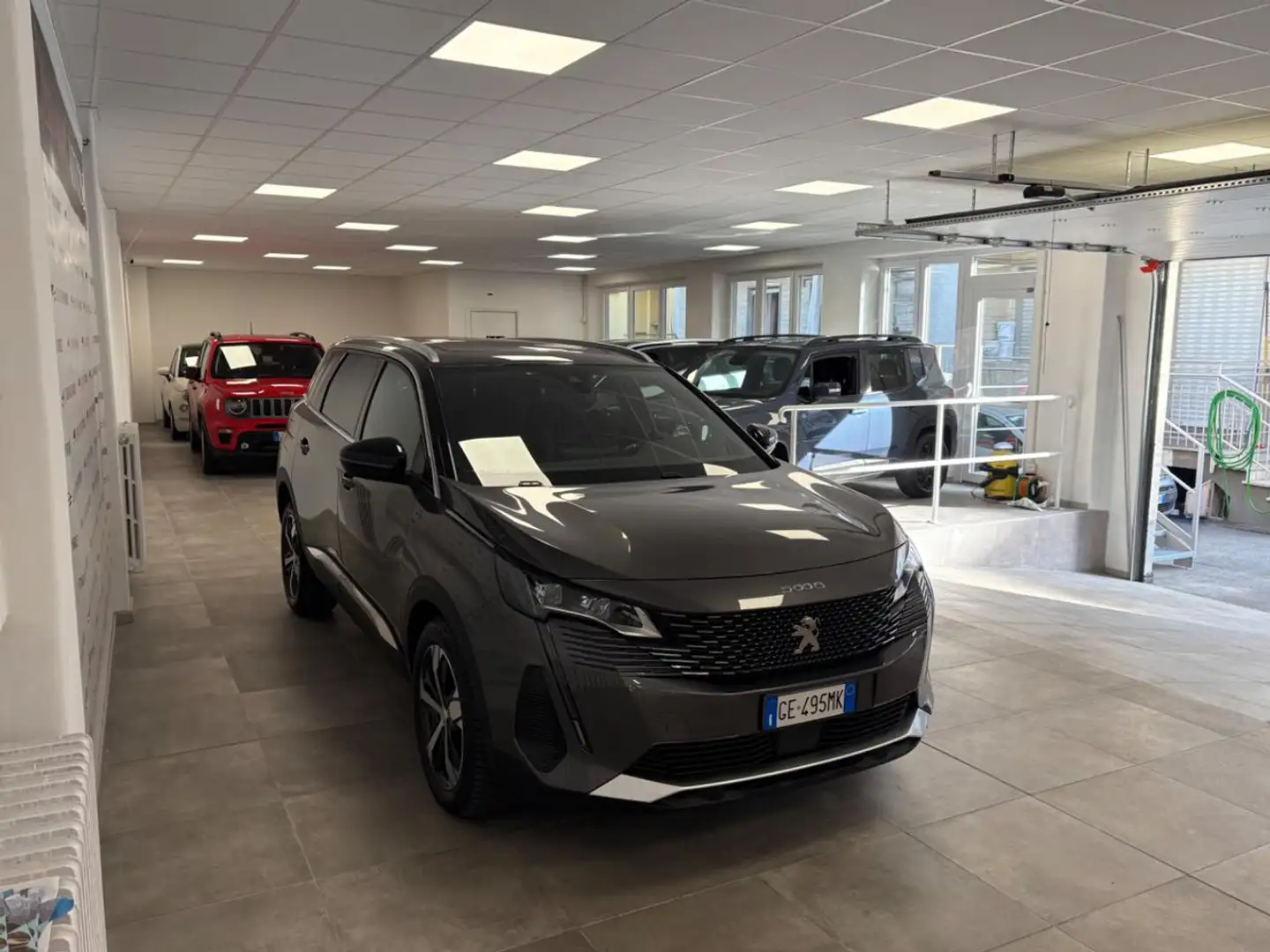 Peugeot 5008 BlueHDi 130 S&S EAT8 GT 7 POSTI TETTO APRIBILE Grigio - 2