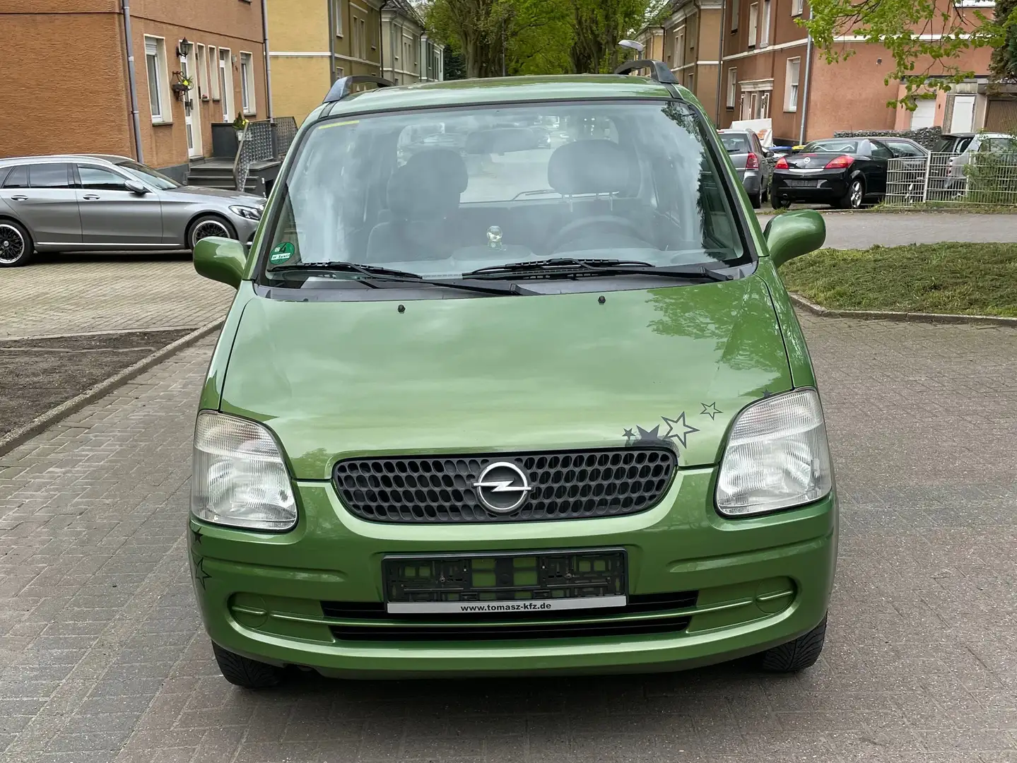 Opel Agila 1.0 12 V*TÜV NEU* Verde - 2