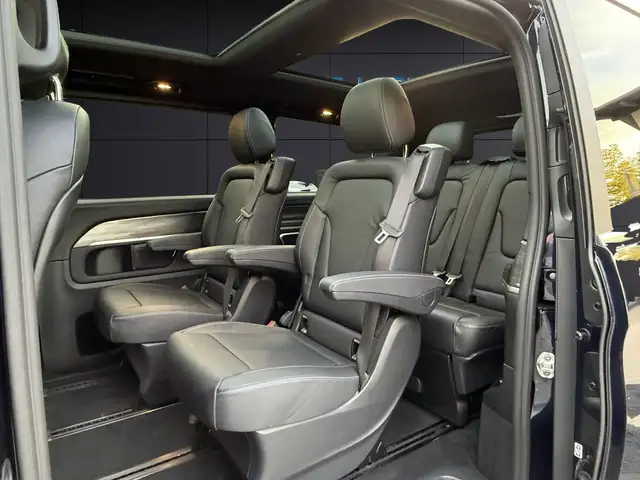 Mercedes-Benz V-Class view 10