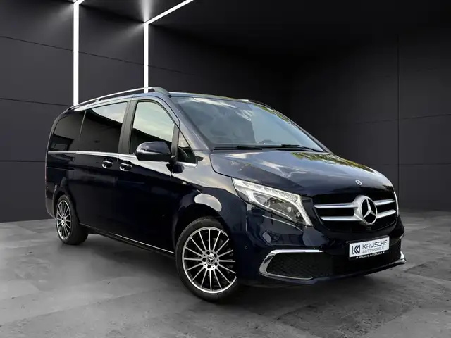 Mercedes-Benz V-Class view 7