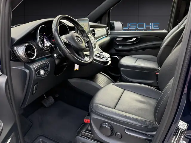 Mercedes-Benz V-Class view 9