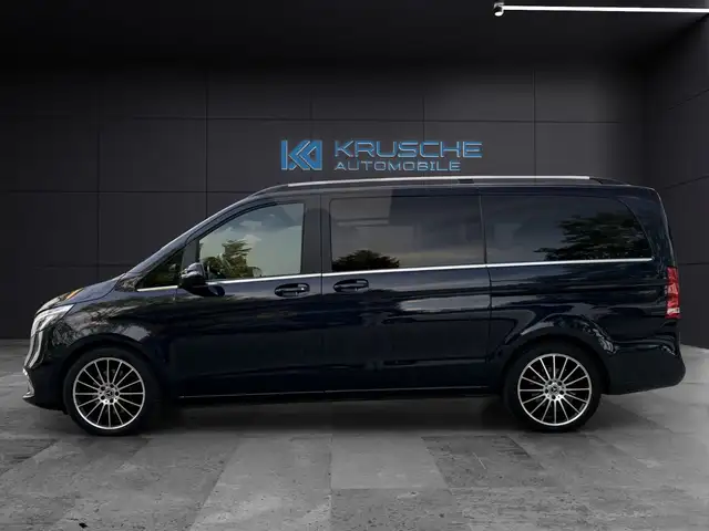 Mercedes-Benz V-Class view 2