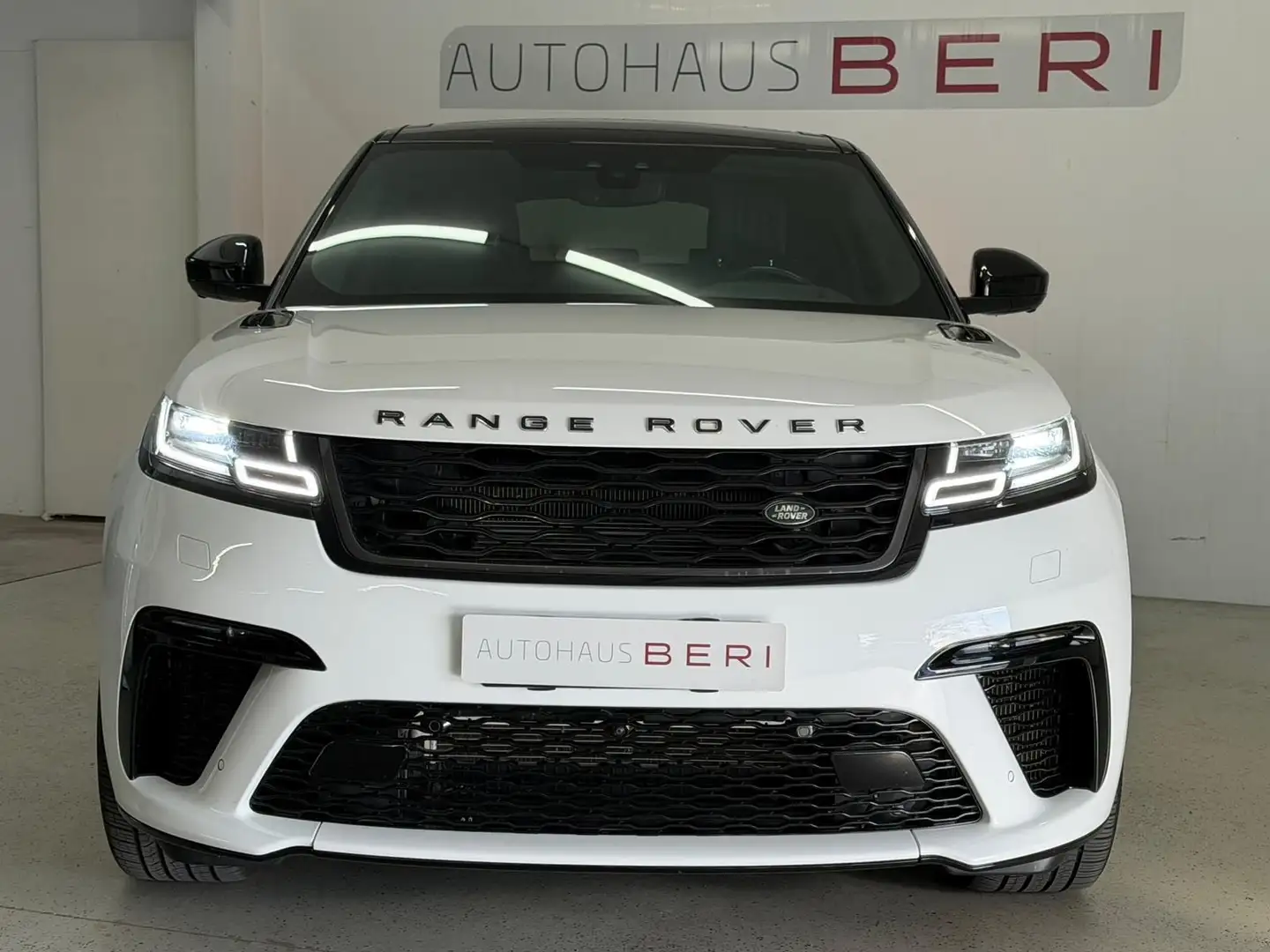 Land Rover Range Rover Velar SV Dynamic Edition*22 Zoll Weiß - 2