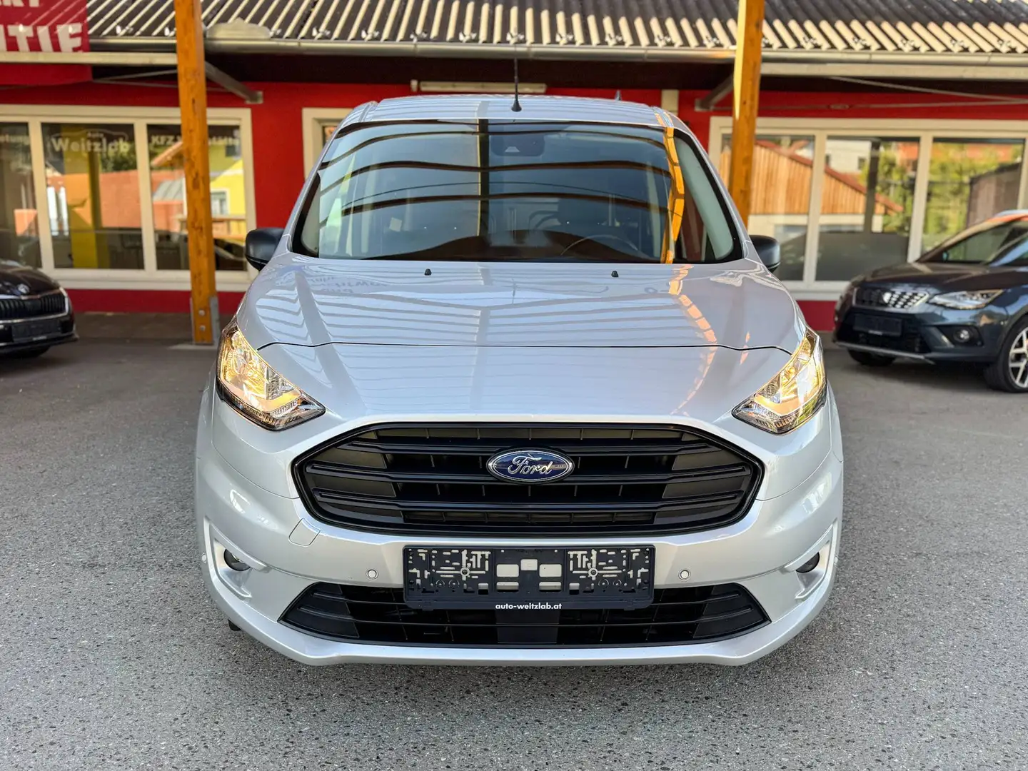 Ford Transit Connect 1.5 EcoBlue 250 Trend S/S *Automatik* Silber - 2