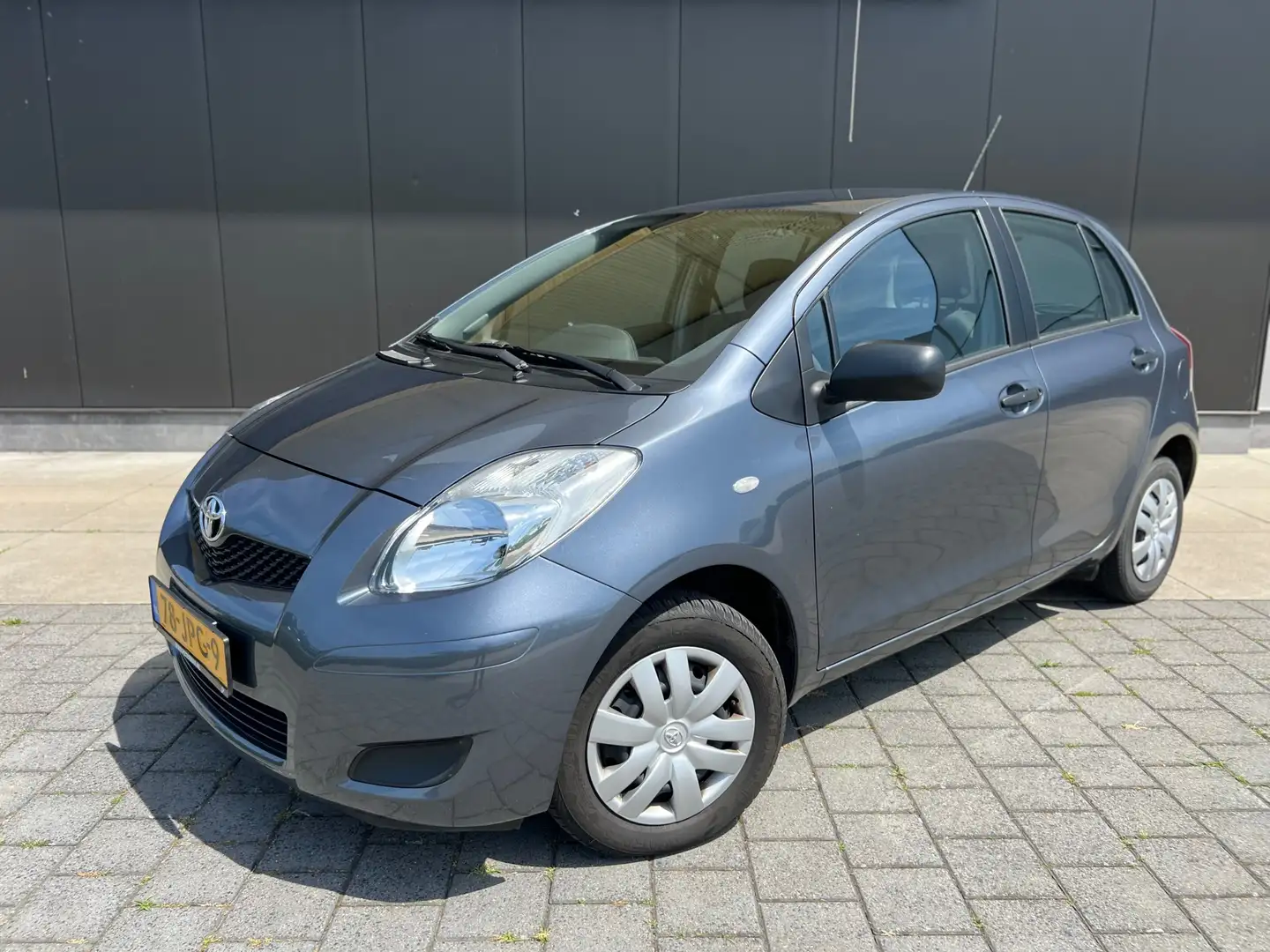 Toyota Yaris 1.0 VVTi Acces|Elektr ram|Lage-km|NAP|5-deurs Bleu - 2