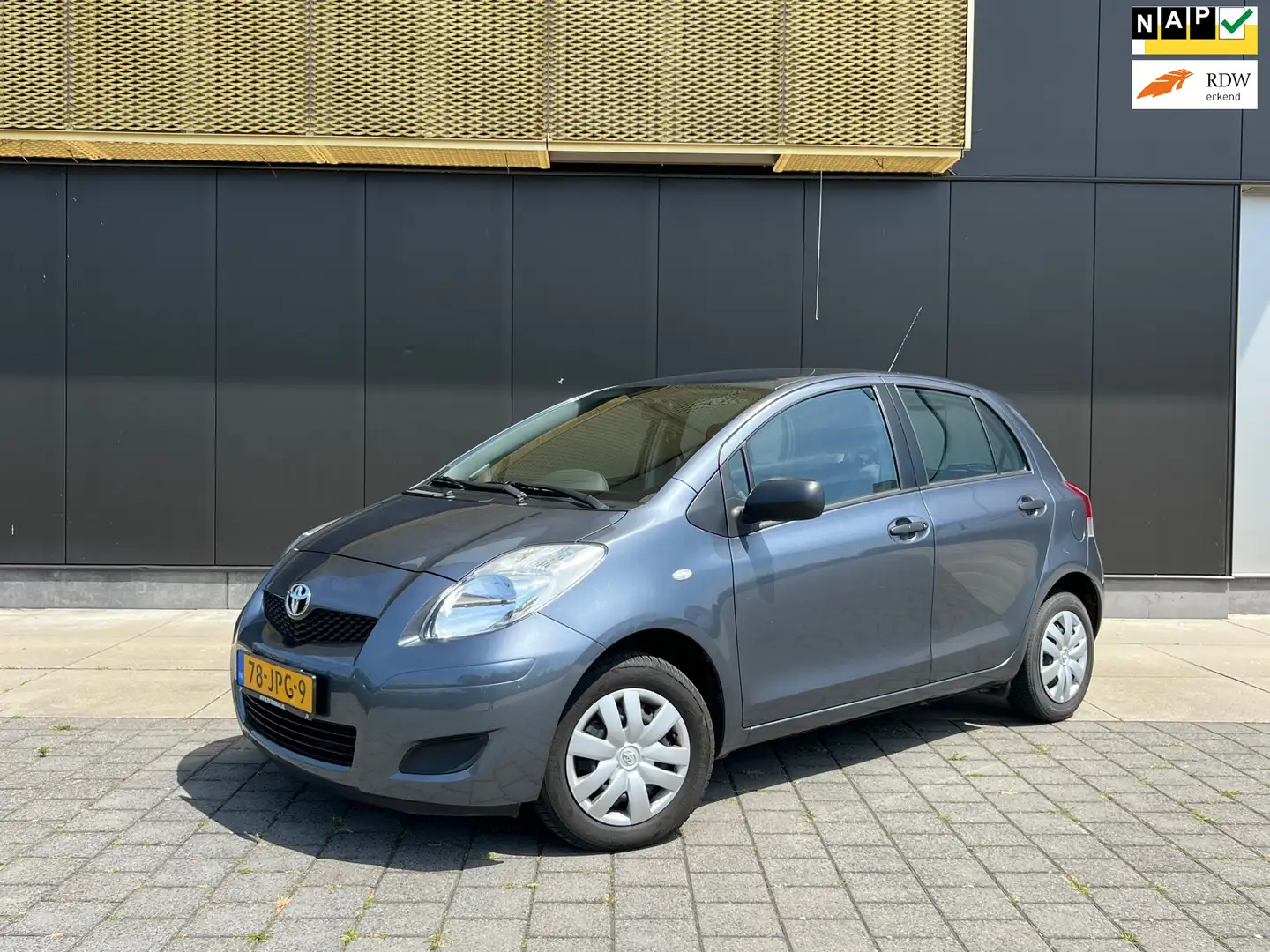 Toyota Yaris 1.0 VVTi Acces|Elektr ram|Lage-km|NAP|5-deurs Bleu - 1
