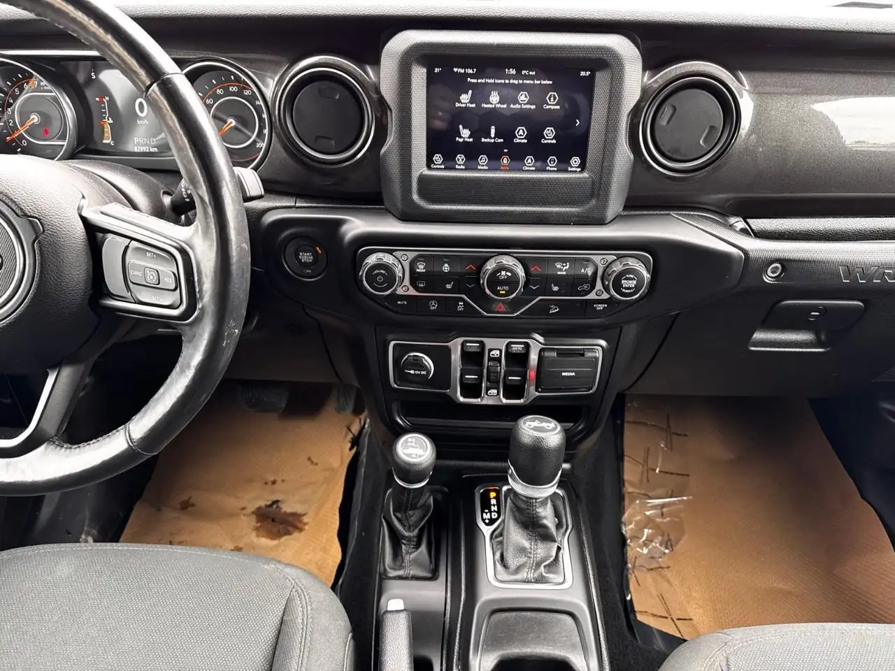 Jeep Wrangler снимка Jeep Wrangler
