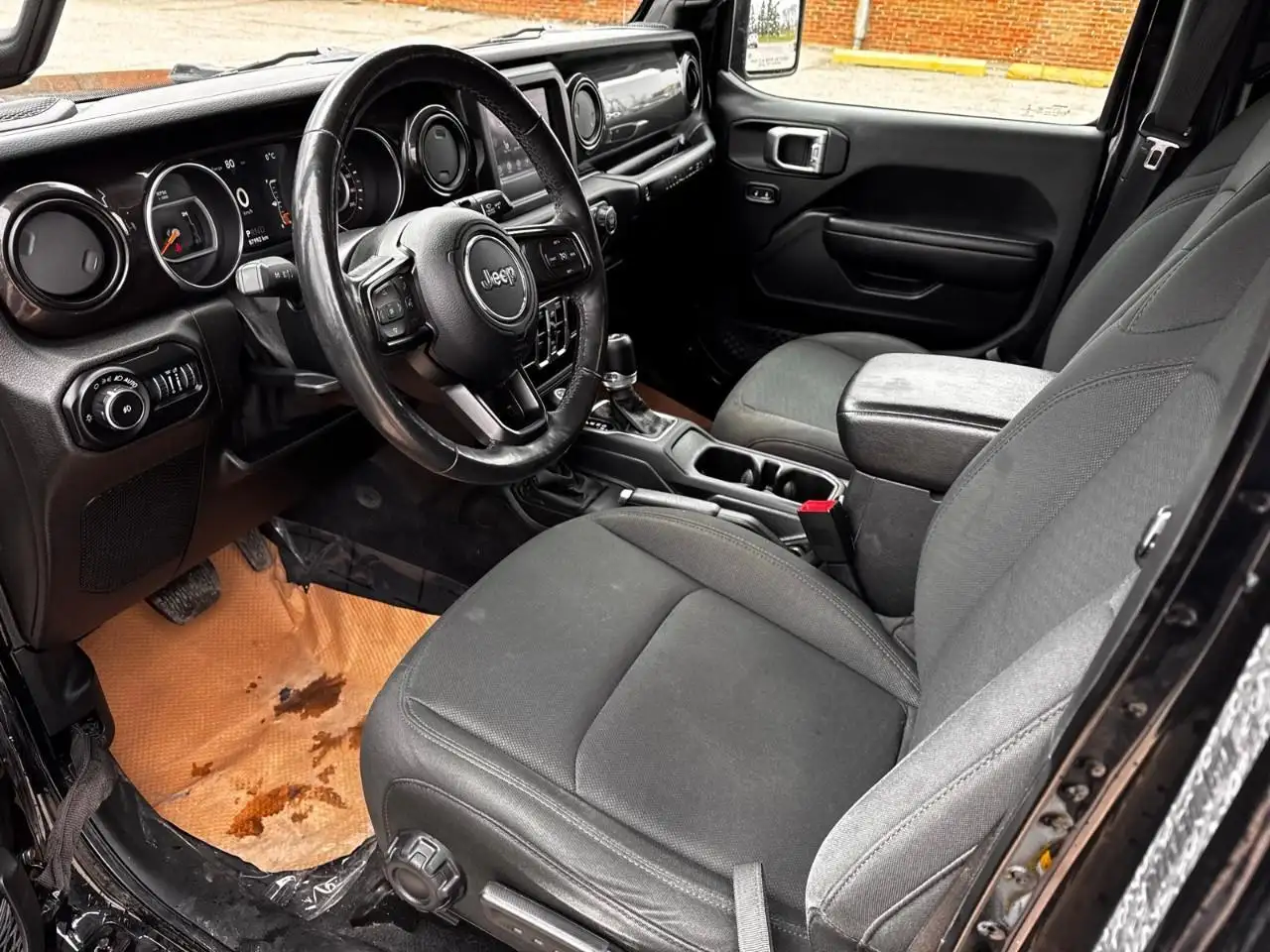 Jeep Wrangler снимка Jeep Wrangler