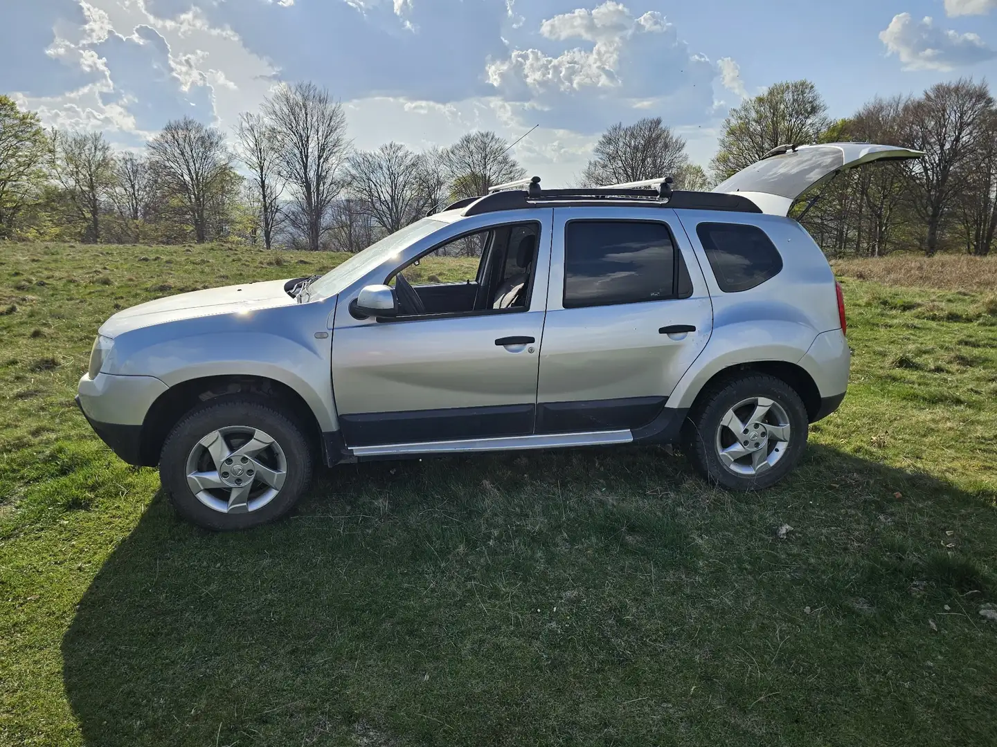 Dacia Duster dCi 110 FAP 4x4 Laureate Grau - 1