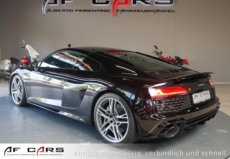 Audi R8 Coupe 5.2 RWD performance Keramik B&O — photo 6