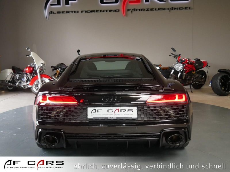 Audi R8 Coupe 5.2 RWD performance Keramik B&O — photo 7