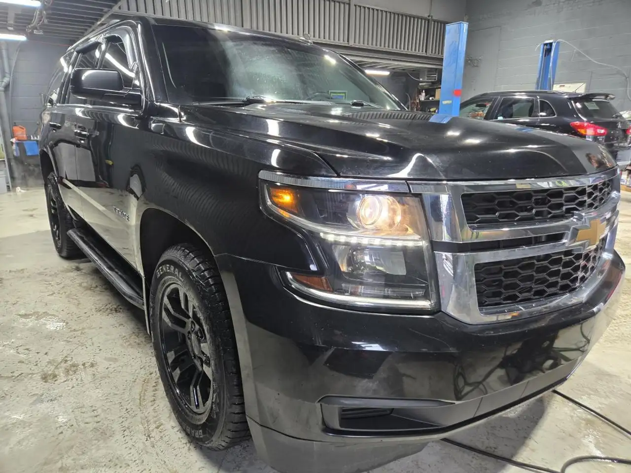 Chevrolet Tahoe снимка Chevrolet Tahoe