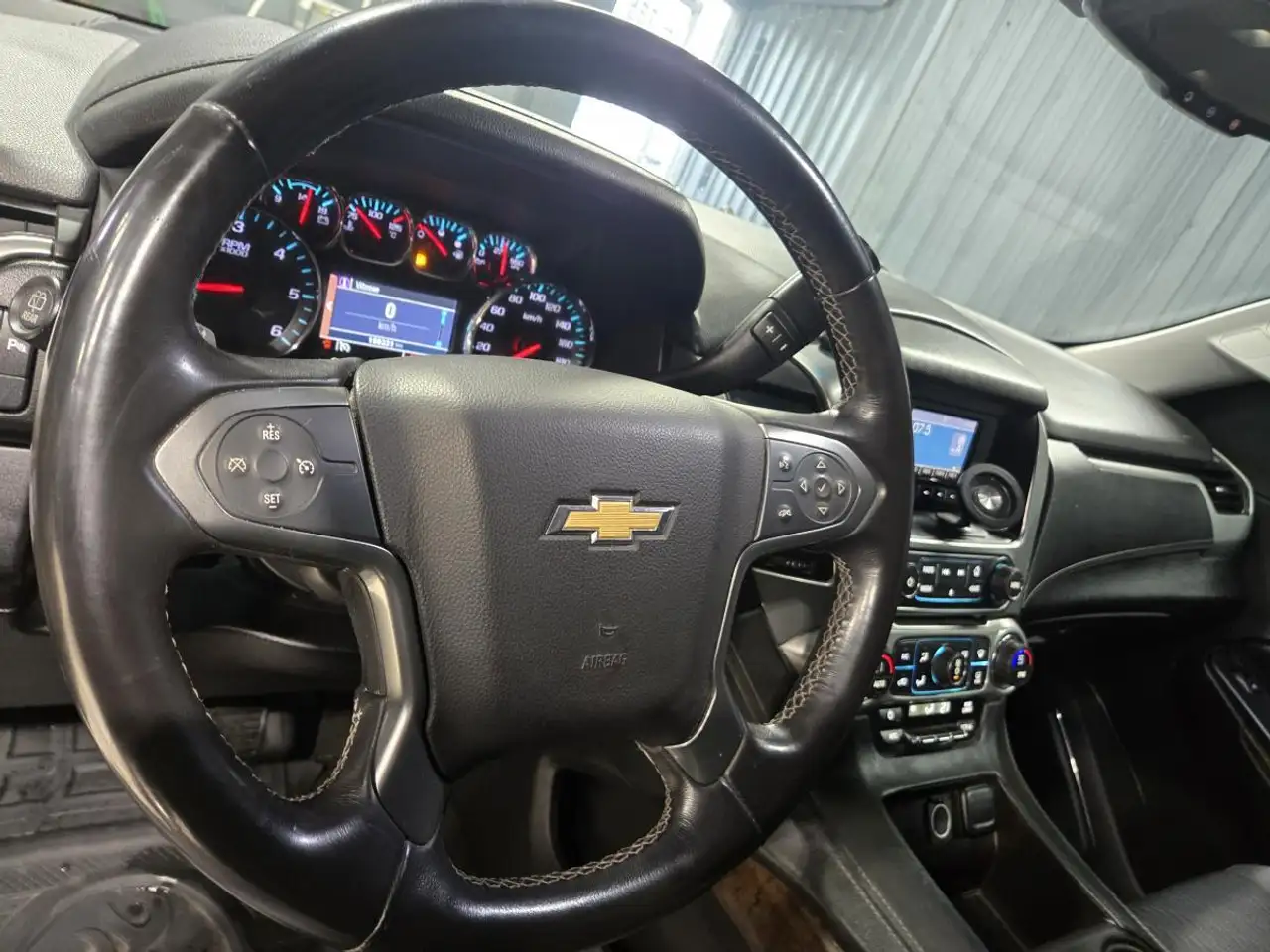 Chevrolet Tahoe снимка Chevrolet Tahoe