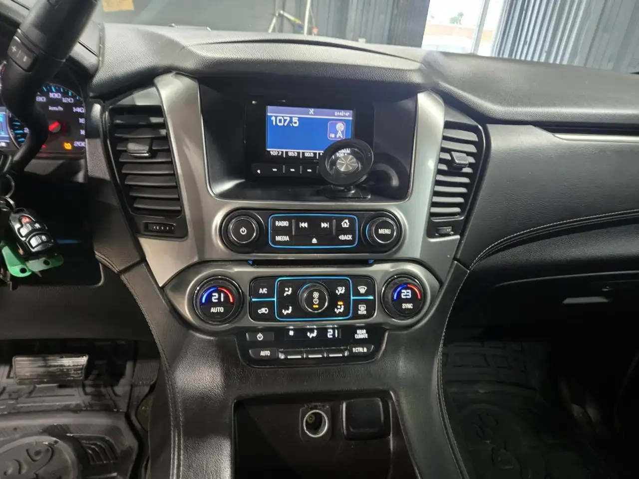 Chevrolet Tahoe снимка Chevrolet Tahoe