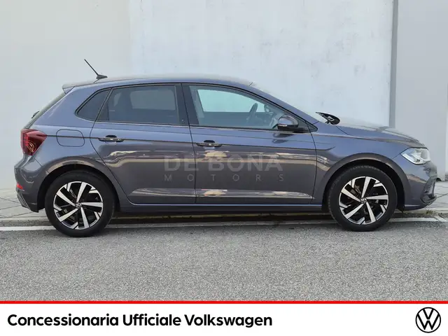 Volkswagen Polo view 6