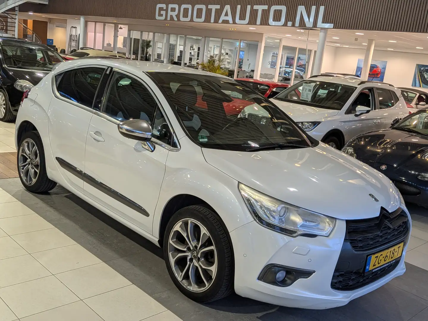 Citroen DS4 1.6 THP Sport Chic Airco, Cruise Control, Trekhaak Weiß - 1