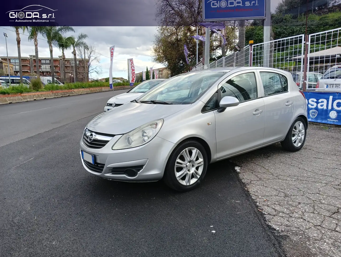 Opel Corsa 1.2 5 porte Cosmo Gris - 1