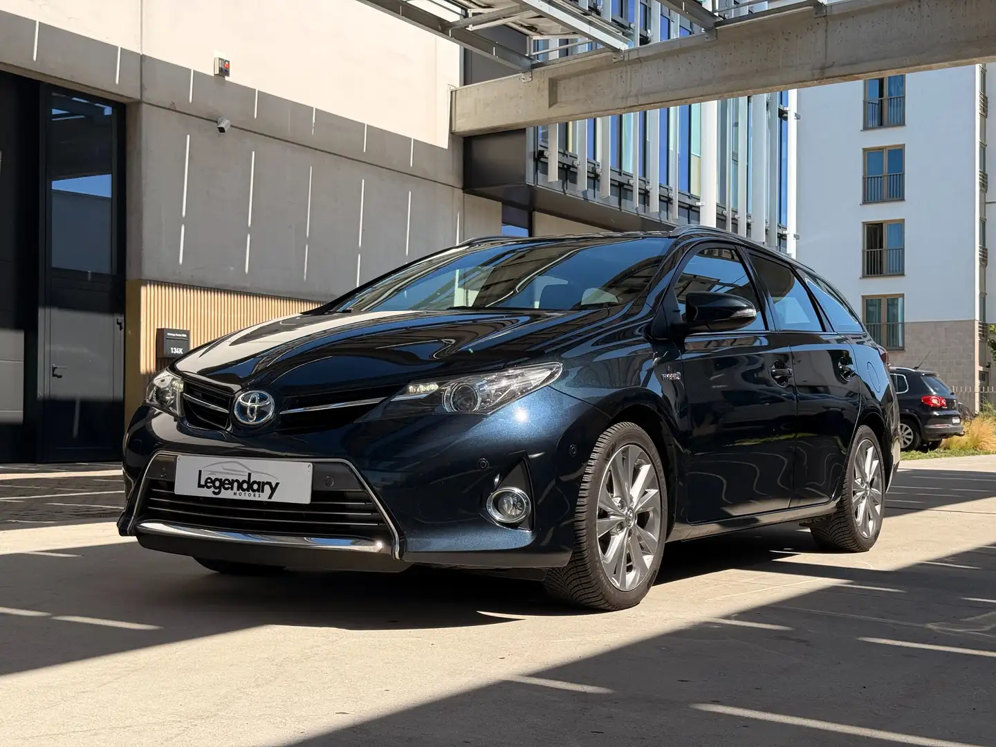 Toyota Auris 1.8 Hybrid | CAMERA | ETAT SHOWROOM! | GARANTIE Bleu - 1