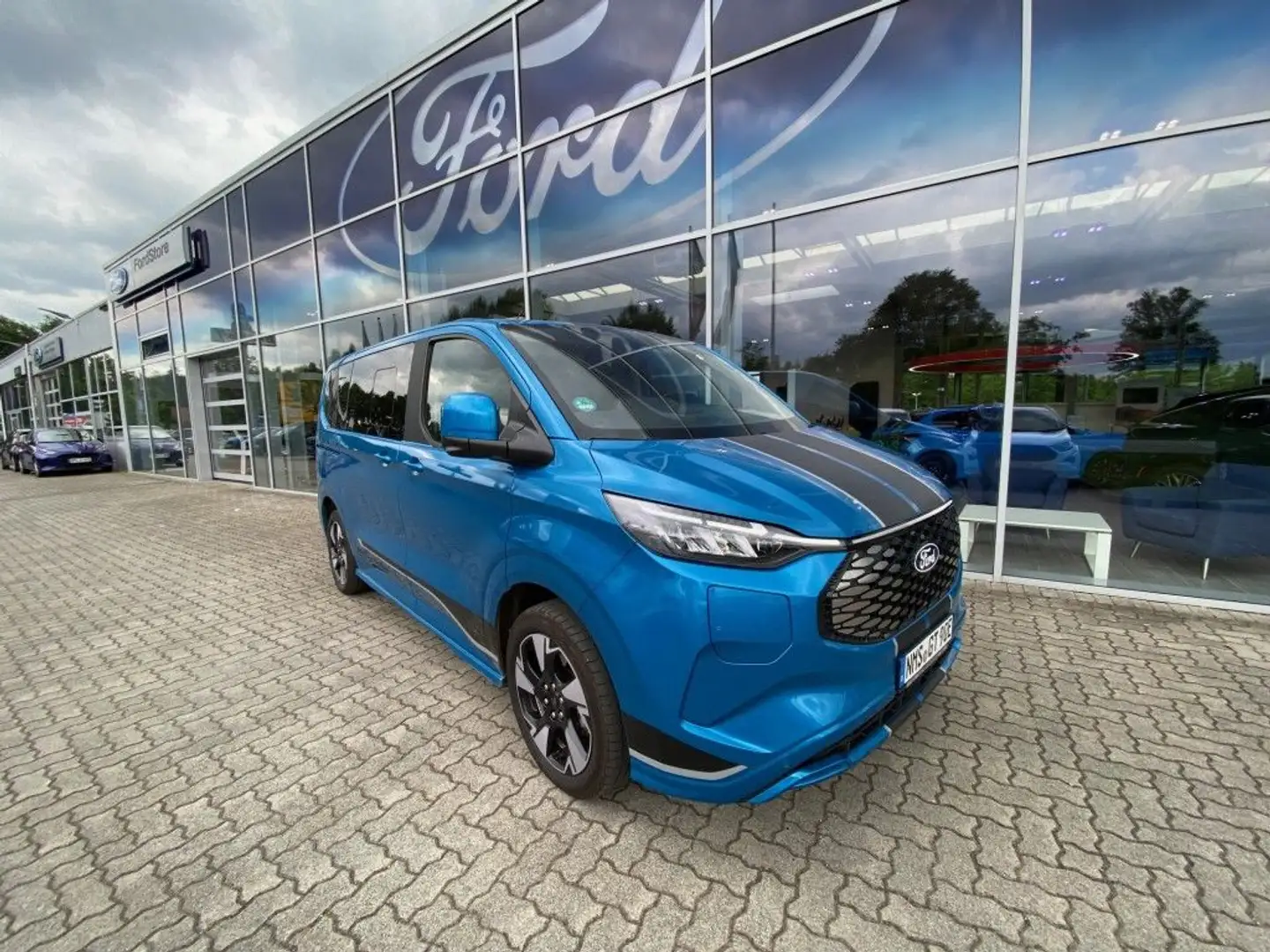 Ford Transit Custom e-Tourneo 340 L1H1 LKW HA Sport Blau - 2