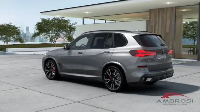 BMW X5 view 2
