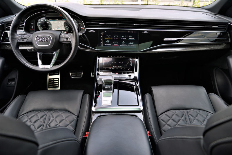Audi Q8 55 TFSI e quattro S-line Competition GoodwoodGreen — photo 6