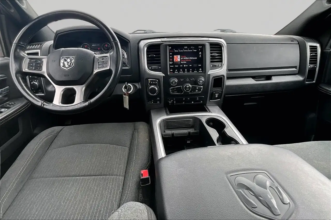 RAM 1500 снимка RAM 1500